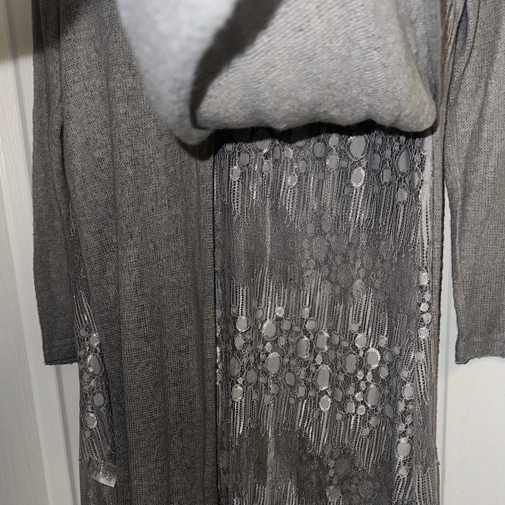 Fleur de Lis Collection Gray Cardigan - Picture 6 of 8